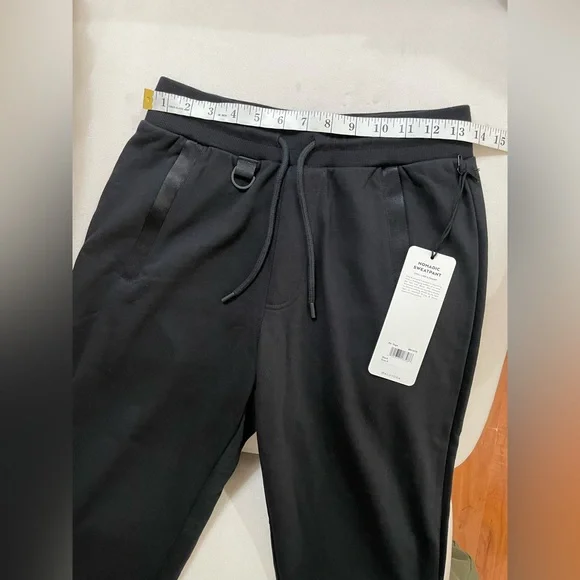 NWT Alo Yoga Nomadic Sweatpants in Black Front & Back Pockets Size S - Picture 9 of 16
